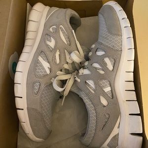 Nike free run 2 wolf grey